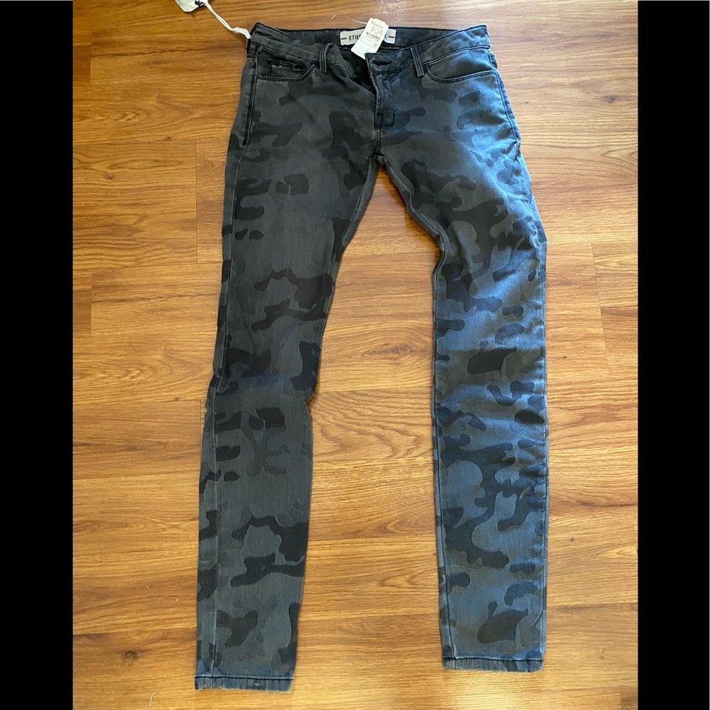 ETIENNE MARCEL CAMO JEANS